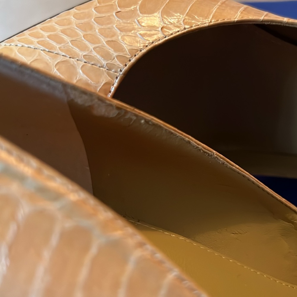 2 for $20 Lauren by Ralph Lauren New Tan Pumps - Picture 7 of 7